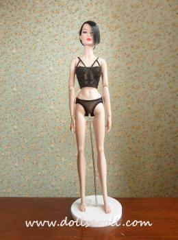 Integrity Toys - FR:16 - Hot Blooded - Doll